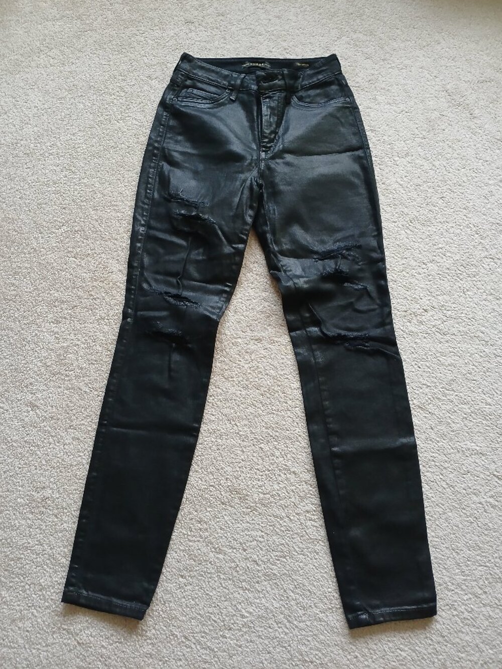 Guess Size 27 Ripped Skinny Jeans